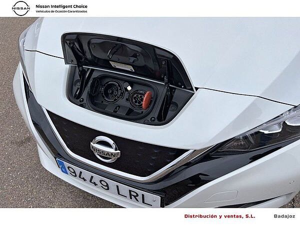 Nissan LEAF N-CONNECTA + LED LEAF N-CONNECTA + LED